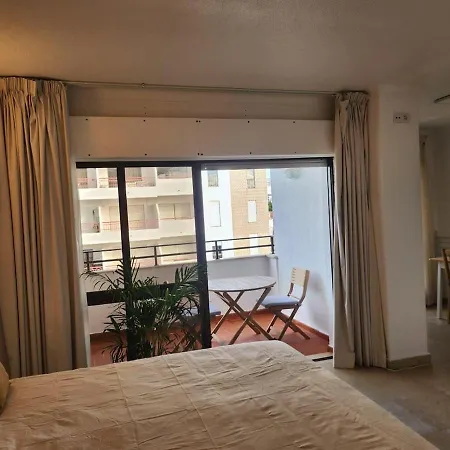 With Terrace, Ideal For Couples And Long * Портиман