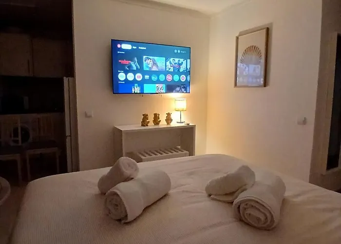 With Terrace, Ideal For Couples And Long Apartment *