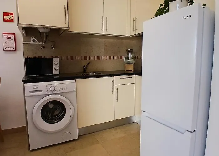 Apartment With Terrace, Ideal For Couples And Long *