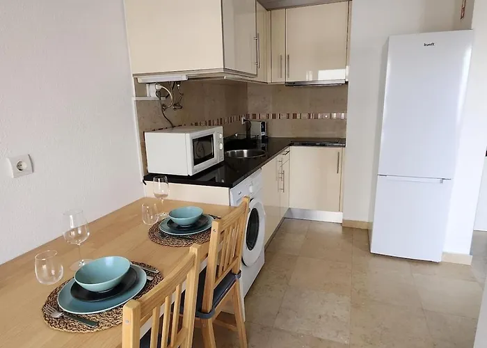 With Terrace, Ideal For Couples And Long Apartment *