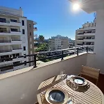 With Terrace, Ideal For Couples And Long * Portimão