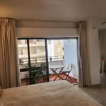 With Terrace, Ideal For Couples And Long * Portimão
