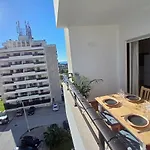 With Terrace, Ideal For Couples And Long Apartament Portimão