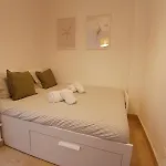 With Terrace, Ideal For Couples And Long * Portimão