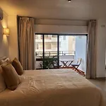 With Terrace, Ideal For Couples And Long Portimão