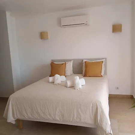 Apartman With Terrace, Ideal For Couples And Long
