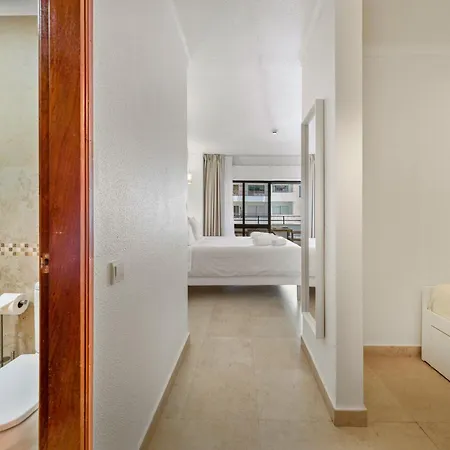 Apartman With Terrace, Ideal For Couples And Long *