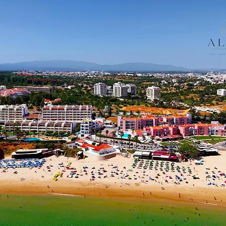 With Terrace, Ideal For Couples And Long * Portimão